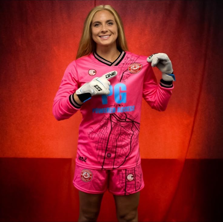 Abby Baravik Signs With The Women's Football Network